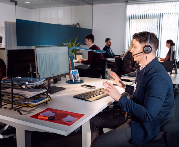 The Ultimate Guide to the Best USB Headsets in 2023